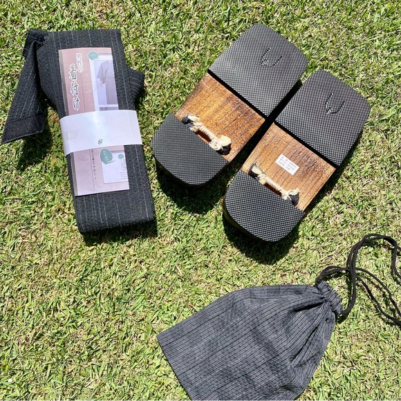 NEW Men’s Kimono Robe Yukata Long Sandals Belt and Pouch Bag - Picture 16 of 17